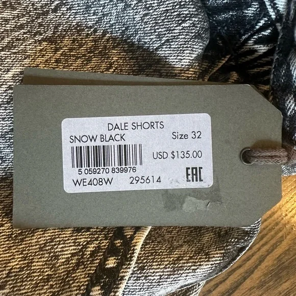 NWT Women’s ALL SAINTS Dale Shorts Snow Black Size 32 - Picture 4 of 6